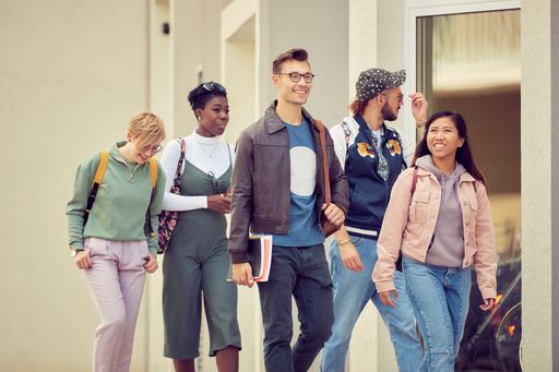 Vorschau Bild von Wohnen mit FreundInnen und StudienkollegInnen im STUWO
Studentenheim