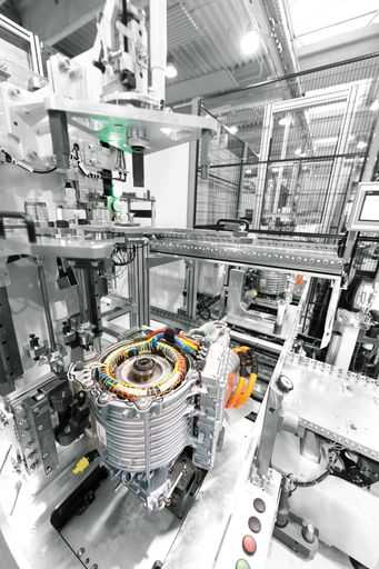 Vorschau Bild von E-Mobility-Anlage von PIA Automation.