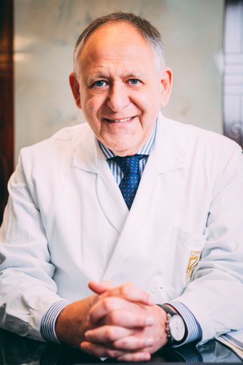  Univ. Prof. Dr. Dr.h.c. Christoph Zielinski,
Ärztlicher Direktor Wiener Privatklinik / Leiter des "Central
European Cancer Center" an der Wiener Privatklinik