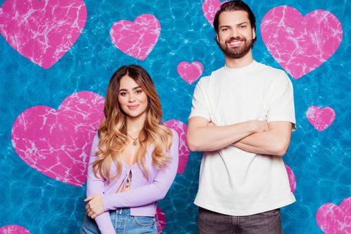 Vorschau Bild von "Love Island - Aftersun: Der Talk danach". Dreimal wöchentlich
geben Melissa Damilia und Jimi Blue Ochsenknecht exklusive Einblicke
in die Liebesvilla. / Exklusive Einblicke hinter die Kulissen: "Love
Island - Aftersun: Der Talk danach" zurück bei RTLZWEI / Weiterer
Text über ots und www.presseportal.de/nr/6605 / Die Verwendung
dieses Bildes ist für redaktionelle Zwecke unter Beachtung ggf.
genannter Nutzungsbedingungen honorarfrei. Veröffentlichung bitte
mit Bildrechte-Hinweis.