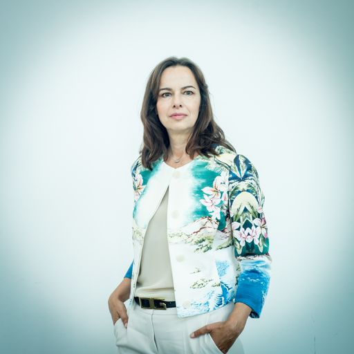 Studienautorin und Meinungsforscherin Dr. Sophie
Karmasin: "Dieses Empfinden von Ungerechtigkeit – ein großer Teil
der Bevölkerung meint, die Regierung bevorzugt bewusst traditionell
begünstigte Gruppen bei der Krisenhilfe – nährt Ohnmachtsgefühle.
