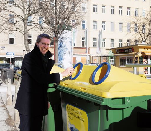 Vorschau Bild von »OBSERVER« CEO Florian Laszlo