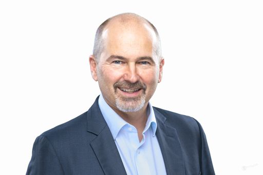  Michael Bständig ist neuer Geschäftsführer bei
Pluradent Austria