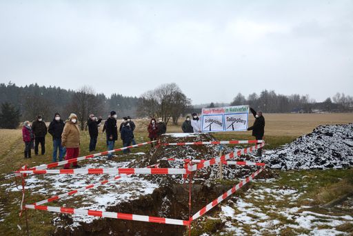 Naturschützer stoppen Bautätigkeit zu
Windkraftprojekt in Grafenschlag.