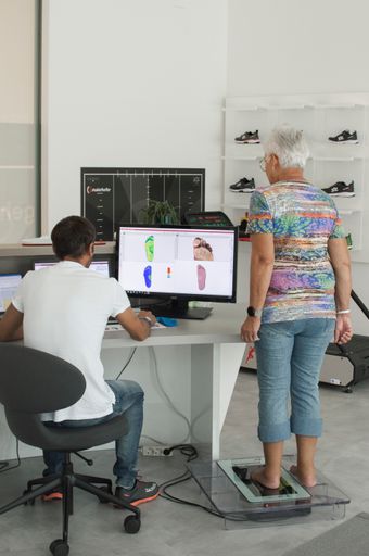 Vorschau Bild von Der 3D Fuß-Scan gibt Auskunft über die Fußform und das Fußgewölbe
sowie über mögliche Fehlstellungen