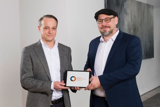 Richard Melbinger, Geschäftsführer der ARS
Akademie, und Thomas Catulli, neuer Mastermind des O M F - Online
Marketing Forums freuen sich über die Zusammenarbeit