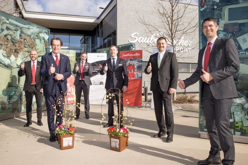  16.03.2021, AUT, Saubermacher Ecopark, Hans Roth
Straße, Feldkirchen bei Graz WICHTIGER HINWEIS: Der Auftraggeber
wird darauf hingewiesen, dass der Fotograf keine gesonderten
Vereinbarungen mit den abgebildeten Personen oder mit den
UrheberInnen abgebildeter Werke getroffen hat. Ausdrücklich wird
daher auf die einschlägigen, insbesondere persönlichkeitsrechtlichen
Bestimmungen des Urheberrechtsgesetzes verwiesen, die vom
Auftraggeber unter eigener Verantwortung zu beachten sind.