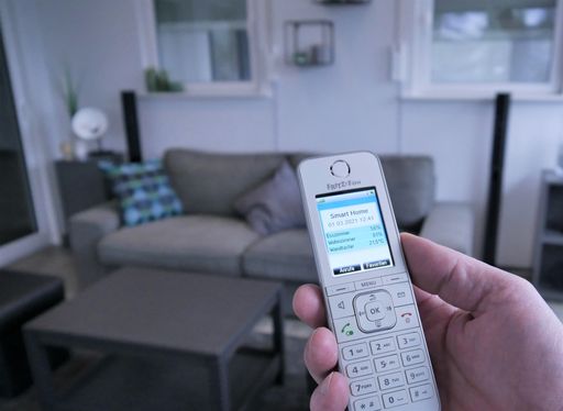 Rademacher RolloTron DECT & FRITZ!Fon. / Weiterer Text über ots
und www.presseportal.de/nr/53679 / Die Verwendung dieses Bildes ist
für redaktionelle Zwecke unter Beachtung ggf. genannter
Nutzungsbedingungen honorarfrei. Veröffentlichung bitte mit
Bildrechte-Hinweis.