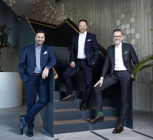 Gesamtvorstand der Merkur Versicherung: Helmut
Schleich (CSO), Christian Kladiva (CFO), Ingo Hofmann (CEO) v.l.