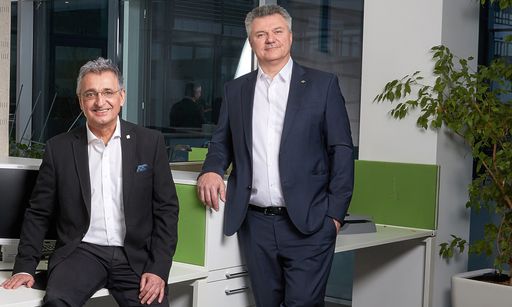  Die beiden Geschäftsführer des Bechtle
IT-Systemhauses Österreich: Mag. Robert Absenger (l) und Robert
Öfferl (r)
