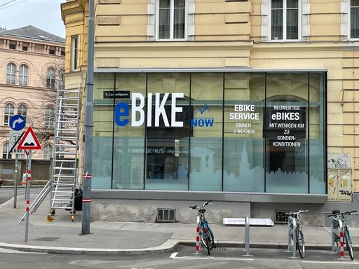  eBIKEnow bietet E-Bikes für jede Geldbörse: Jetzt noch schnell
ein E-Bike holen und an Ostern schon im Sattel sitzen.