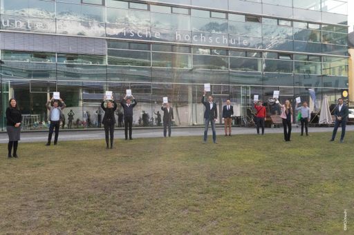 Der Tiroler Wissenschaftsfond 2021 wurde im kleinen
Rahmen am MCI verliehen.