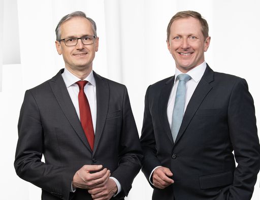 Foto 1: Alfons Haber und Wolfgang Urbantschitsch
und (v.l.) sind ab sofort das neue Vorstandsduo der E-Control.