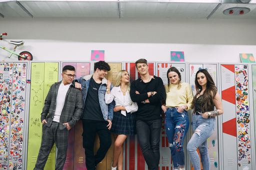 Neue Klasse bei "Krass Schule - Die jungen Lehrer" - Die
Schulgemeinschaft an der Gesamtschule wächst / v. li.: Linus, Vince,
Bella, Tom, Emily, Kim / Weiterer Text über ots und
www.presseportal.de/nr/6605 / Die Verwendung dieses Bildes ist für
redaktionelle Zwecke unter Beachtung ggf. genannter
Nutzungsbedingungen honorarfrei. Veröffentlichung bitte mit
Bildrechte-Hinweis.