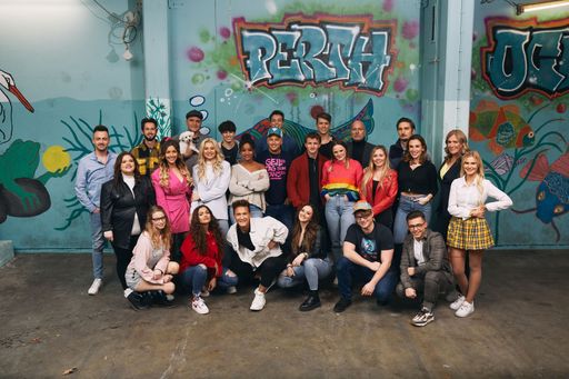 Vorschau Bild von Neue Klasse bei "Krass Schule - Die jungen Lehrer" - Die
Schulgemeinschaft an der Gesamtschule wächst/ vorn v.li.: Charlotte,
Carmen, Lukas, Kim, Tobi, Linus / mitte v.li.: Rosa, Thea, Anna,
Alexa, Felix, Leonard, Emily, Jessi, Kathi, Bella / hinten v.li.:
Dietrich, Max, Willi, Vince, Paul, Tom, Klaus, Niko, Sonja /
Weiterer Text über ots und www.presseportal.de/nr/6605 / Die
Verwendung dieses Bildes ist für redaktionelle Zwecke unter
Beachtung ggf. genannter Nutzungsbedingungen honorarfrei.
Veröffentlichung bitte mit Bildrechte-Hinweis.
