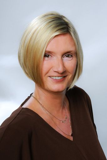  Victoria Mahler, Executive Director - SHI Group