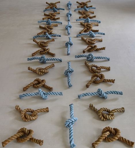 Vorschau Bild von Herbert Meusburger: Knoteninstallation (© Kapi, Veröffentlichung
gratis)