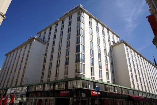 Vorschau Bild von Der neue Bürostandort der Czako Partner GmbH befindet sich im
bekannten Hochhaus Herrengasse in 1010 Wien.