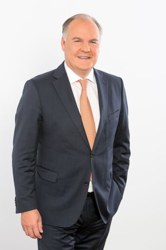 Vorschau Bild von Thomas Gindele, Hauptgeschäftsführer der Deutschen
Handelskammer in Österreich (DHK)