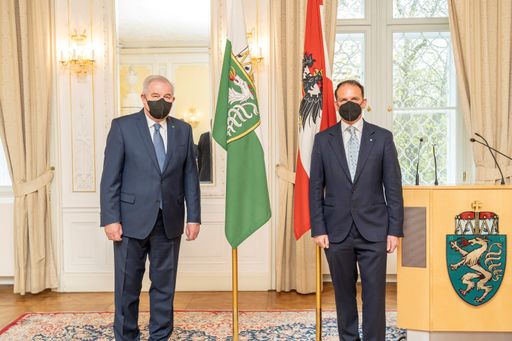 Vorschau Bild von Feierliche Angelobung von Gustav Spener, Präsident
der ZiviltechnikerInnenkammer durch Landeshauptmann Hermann
Schützenhöfer in Graz