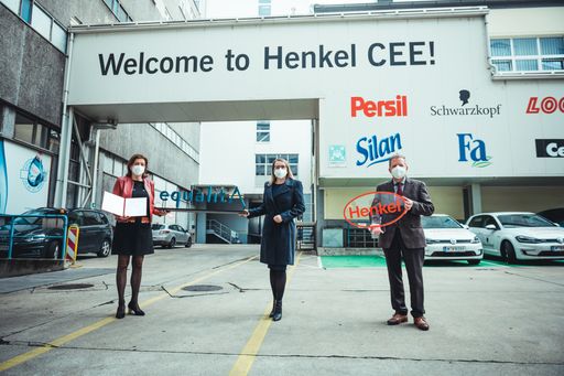  Übergabe des equaliA-Gütesiegels an Henkel Central Eastern Europe
GmbH