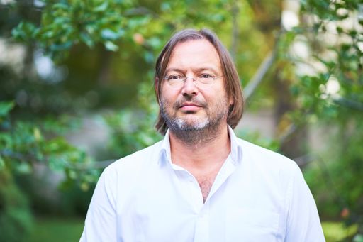 Vorschau Bild von Stefab Thurner, "Paul-Watzlawick-Ehrenring
2021"-Preisträger der Ärztekammer für Wien