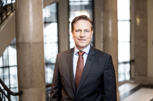Matthias Born, Head of Investments, Berenberg / Weiterer Text
über ots und www.presseportal.de/nr/56380 / Die Verwendung dieses
Bildes ist für redaktionelle Zwecke unter Beachtung ggf. genannter
Nutzungsbedingungen honorarfrei. Veröffentlichung bitte mit
Bildrechte-Hinweis.