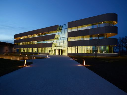 Vorschau Bild von Siegerprojekt Hochbau: Bürogebäude KTM „House of
Brands“, Oberösterreich