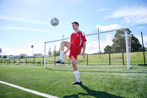 Vorschau Bild von Tobias, Überlebender einer Meningokokken-Erkrankung