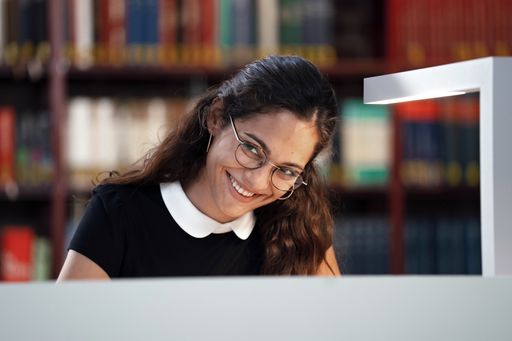 Nilam Farooq als Studentin Naima in CONTRA / Herzlichen
Glückwunsch, liebe Nilam Farooq / Die Schauspielerin gewinnt den
Bayerischen Filmpreis / Weiterer Text über ots und
www.presseportal.de/nr/12946 / Die Verwendung dieses Bildes ist für
redaktionelle Zwecke unter Beachtung ggf. genannter
Nutzungsbedingungen honorarfrei. Veröffentlichung bitte mit
Bildrechte-Hinweis.
