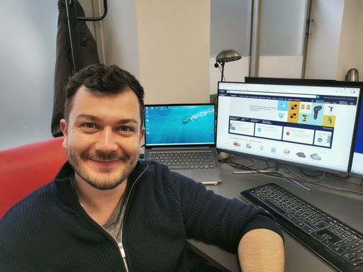 Vorschau Bild von Asmir Samardzic, Gründer der Marke Buntes Brett / Weiterer Text
über ots und www.presseportal.de/nr/155264 / Die Verwendung dieses
Bildes ist für redaktionelle Zwecke unter Beachtung ggf. genannter
Nutzungsbedingungen honorarfrei. Veröffentlichung bitte mit
Bildrechte-Hinweis.