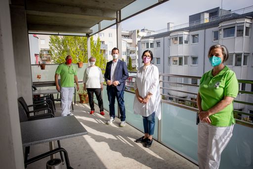 Vorschau Bild von Mitarbeiter*innen des Wohnbereichs für Menschen mit
und ohne Demenz