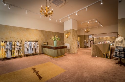 Vorschau Bild von Lena Hoschek Flagship Store Eingangsbereich