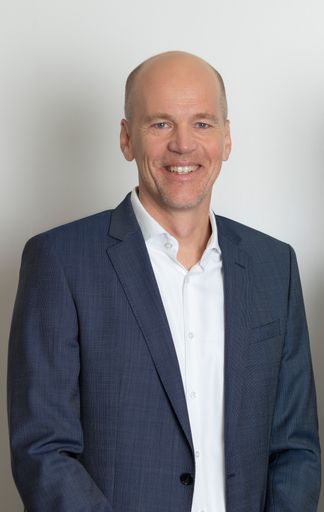 Vorschau Bild von ACP Vorstand Rainer Kalkbrener freut sich über das
starke Geschäftsführer-Duo im Osten Österreichs