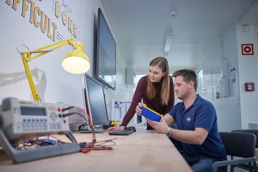  Arbeiten an Innovationen im Miba Makerspace - Foto
von vor Corona Pandemie