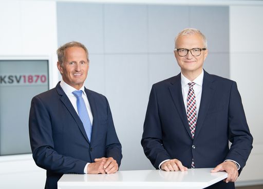 Vorschau Bild von Mag. Dr. Roland Wernik, MBA, Präsident des KSV1870,
CEO Mag. Ricardo-José Vybiral, MBA