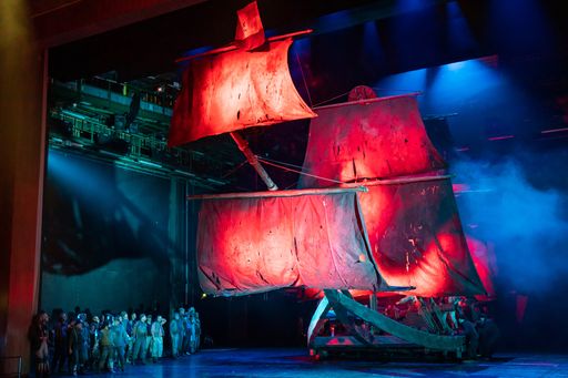 Aufführung der Oper "Der fliegende Holländer" von Richard Wagner
in der Oper Leipzig / WAGNER 22 - ein Gesamtkunstwerk der Oper
Leipzig mit 13 Musikdramen Richard Wagners / Weiterer Text über ots
und www.presseportal.de/nr/70361 / Die Verwendung dieses Bildes ist
für redaktionelle Zwecke unter Beachtung ggf. genannter
Nutzungsbedingungen honorarfrei. Veröffentlichung bitte mit
Bildrechte-Hinweis.