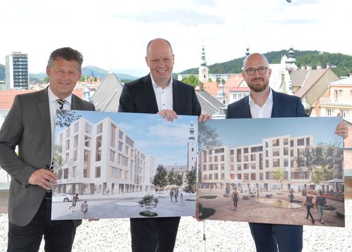 Vorschau Bild von v.l.n.r Bürgermeister der Landeshauptstadt
Klagenfurt Christian Scheider, Architekt DI Harald Oissner (WGA) und
LILIHILL DevCon Geschäftsführer DI Peter Godec im Rahmen der
heutigen Pressekonferenz