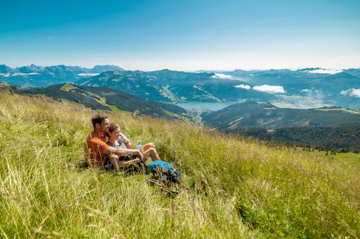 Ab sofort warten wieder unvergessliche Naturerlebnisse und
faszinierende Panoramablicke auf der Schmittenhöhe in Zell am See.