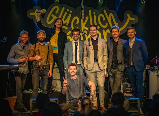 Die Glücklichmacher des Abends: Matakustix und Lemo
mit Band sowie Antenne Moderater Ben Maruschek