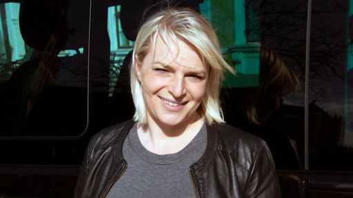 Karola Becker (31), KFZ-Sachverständige, wird neue Moderatorin /
Weiterer Text über ots und www.presseportal.de/nr/6605 / Die
Verwendung dieses Bildes ist für redaktionelle Zwecke unter
Beachtung ggf. genannter Nutzungsbedingungen honorarfrei.
Veröffentlichung bitte mit Bildrechte-Hinweis.