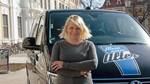 Vorschau Bild von Kfz-Expertin Karola Becker / Weiterer Text über ots und
www.presseportal.de/nr/6605 / Die Verwendung dieses Bildes ist für
redaktionelle Zwecke unter Beachtung ggf. genannter
Nutzungsbedingungen honorarfrei. Veröffentlichung bitte mit
Bildrechte-Hinweis.