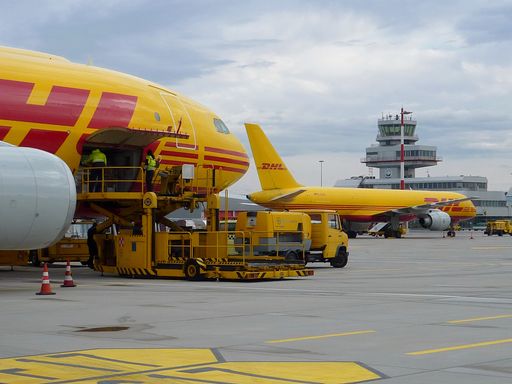 Vorschau Bild von DHL Express Flugzeug am Hub in Hörsching