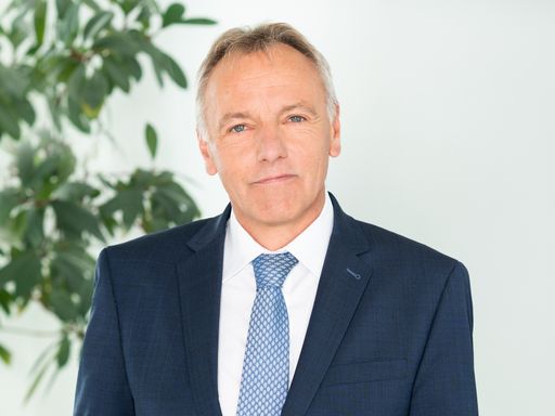 Vorschau Bild von Anton Kellner, CEO der SeneCura Gruppe