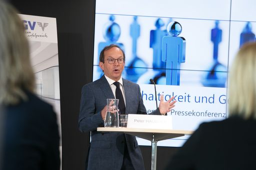 https://www.apa-fotoservice.at/galerie/25319 Pressekonferenz mit
ÖGV-Verbandsanwalt Peter Haubner und DDr. Paul Eiselsberg (IMAS)