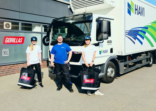 GORILLAS-Bikerinnen und HAVI-Fahrer / Weiterer Text über ots und
www.presseportal.de/nr/140143 / Die Verwendung dieses Bildes ist für
redaktionelle Zwecke unter Beachtung ggf. genannter
Nutzungsbedingungen honorarfrei. Veröffentlichung bitte mit
Bildrechte-Hinweis.