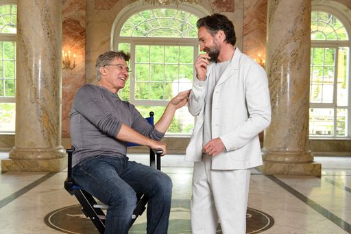 Vorschau Bild von Drehstart "Das Netz" Drehstart "Das Netz" im Hotel Europe in Bad
Gastein