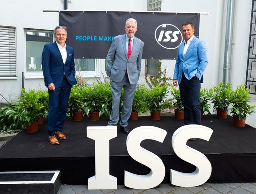 Erich Steinreiber, CEO ISS Österreich, eröffnete
gemeinsam mit Bürgermeister Klaus Schneeberger in Anwesenheit von
Vertretern aus Wirtschaft und Medien die neue Niederlassung in
Wiener Neustadt.