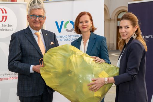 Vorschau Bild von Gemeindebund, Wirtschaftsbund und der Verband
Österreichischer Entsorgungsbetriebe fordern erstmals in einer
gemeinsamen Stellungnahme die österreichweite Vereinheitlichung
aller Sammelsysteme für Leicht- und Metallverpackungen.