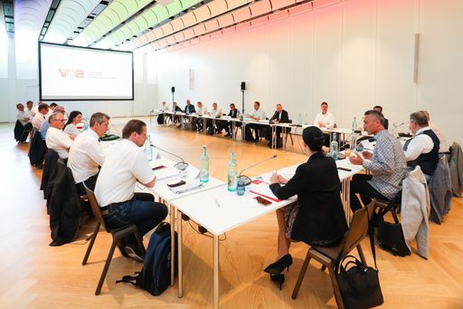Vorschau Bild von Mitgliedsorganisationen in konstituierender
Vollversammlung